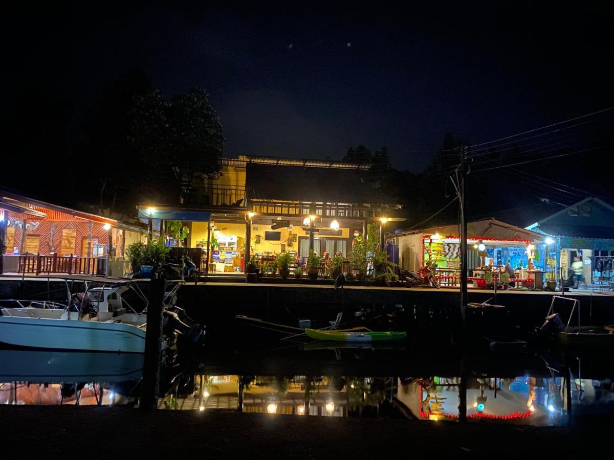 Baan Rabieng Talay Homestayบ้านระเบียงทะเล โฮมสเตย์เกาะกูด Ko Kut Extérieur photo