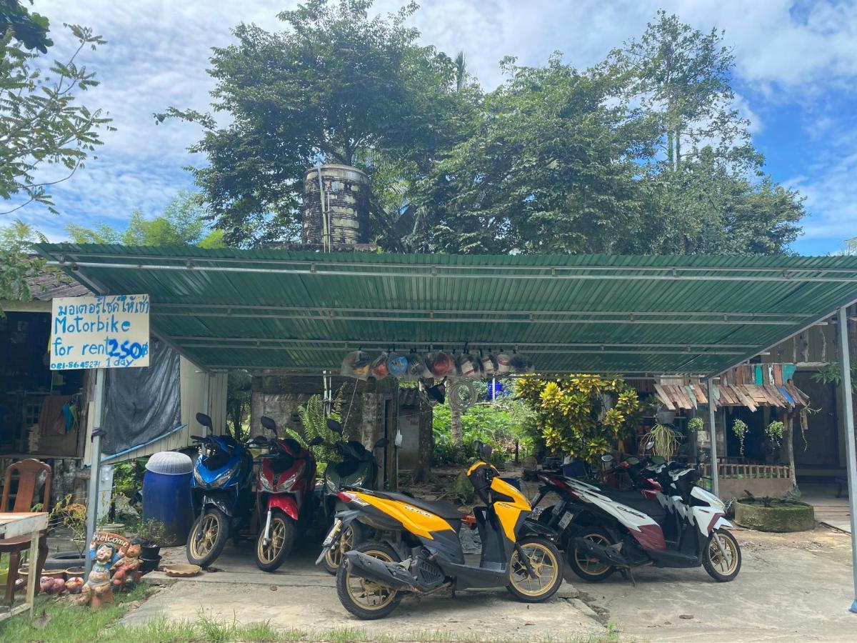 Baan Rabieng Talay Homestayบ้านระเบียงทะเล โฮมสเตย์เกาะกูด Ko Kut Extérieur photo